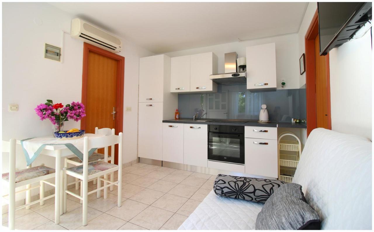 Mir Apartments Primošten Εξωτερικό φωτογραφία