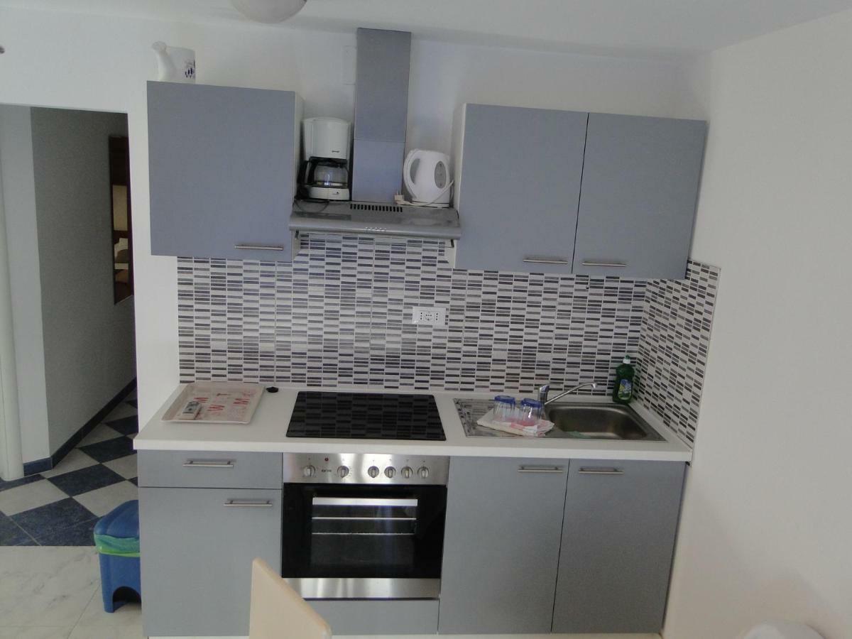 Mir Apartments Primošten Εξωτερικό φωτογραφία